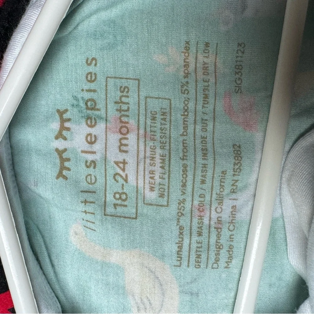 Little Sleepies St. Patrick’s Day Long Sleeve Zippy 18-24 months - Picture 3 of 3